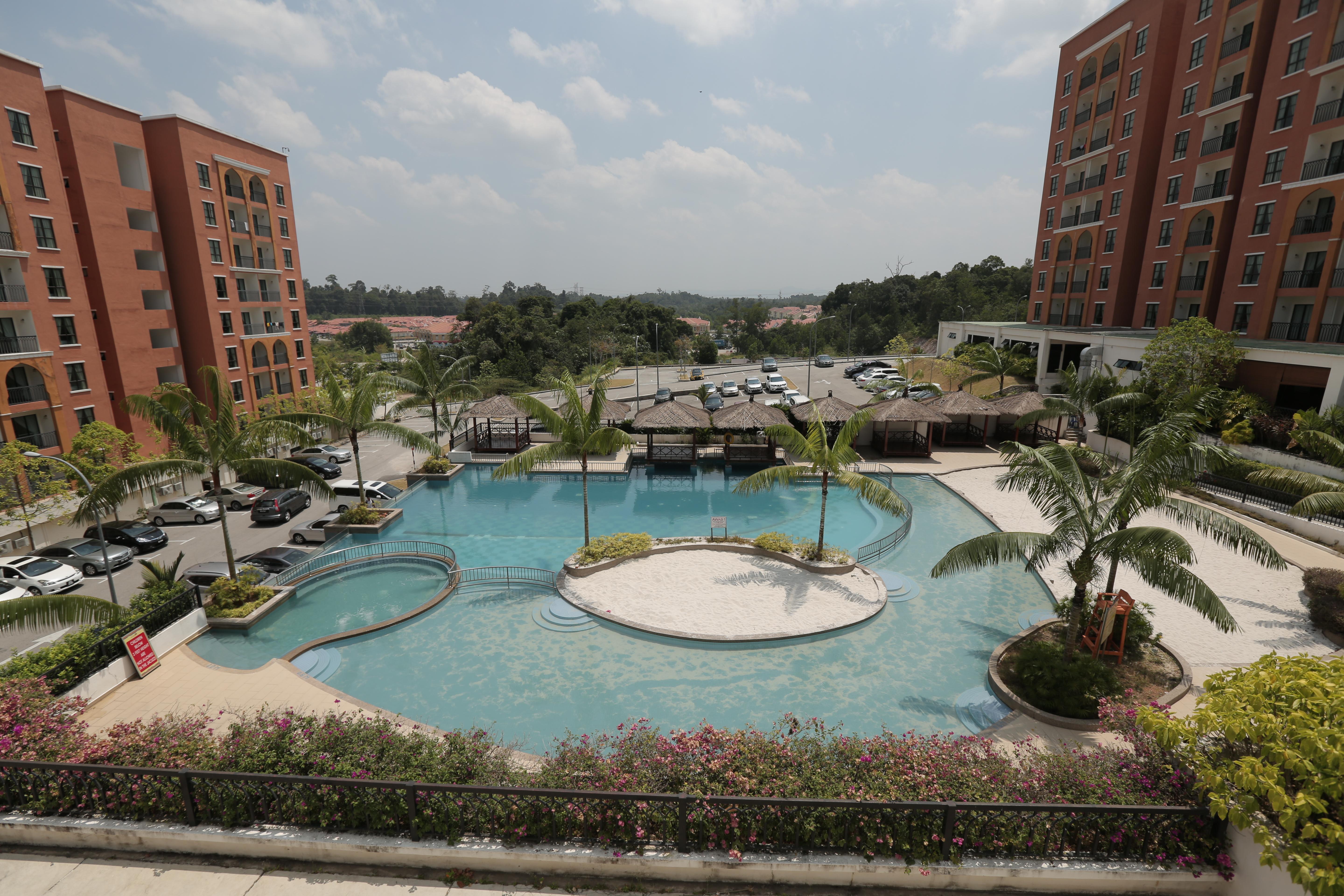 Arabian Bay Resort@ Bukit Gambang Resort City Eksteriør bilde