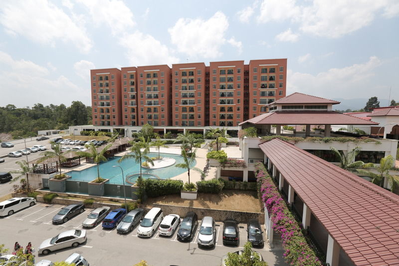 Arabian Bay Resort@ Bukit Gambang Resort City Eksteriør bilde