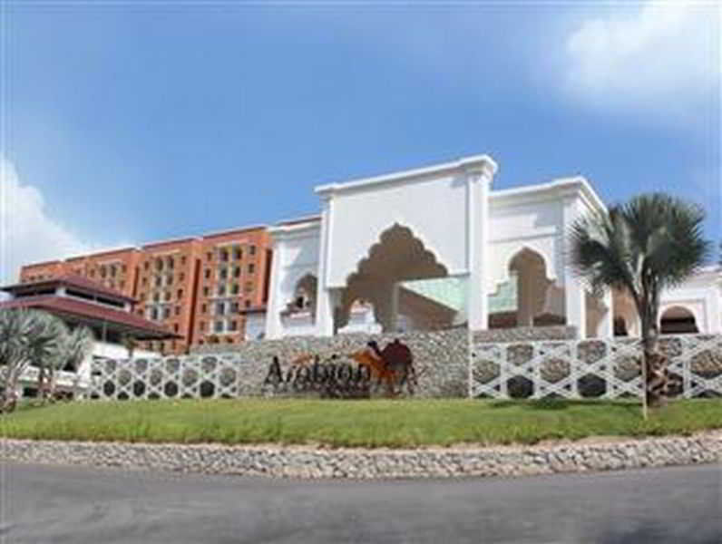 Arabian Bay Resort@ Bukit Gambang Resort City Eksteriør bilde