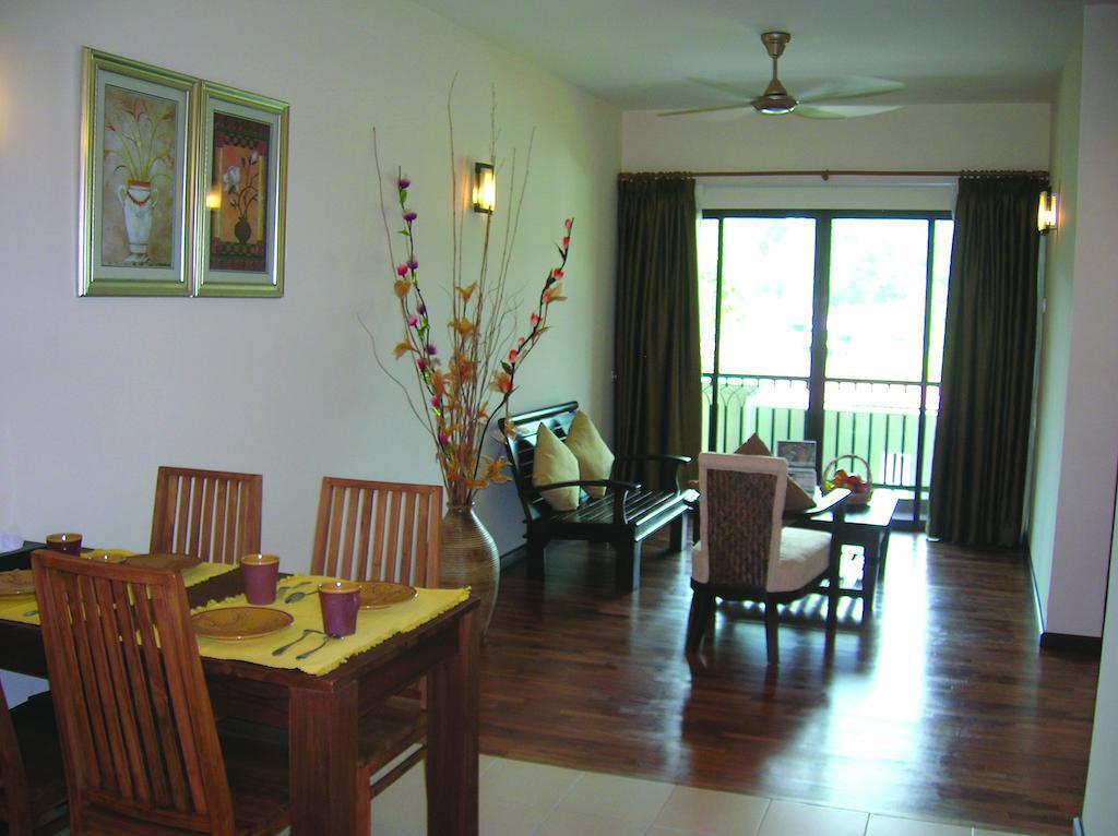 Arabian Bay Resort@ Bukit Gambang Resort City Eksteriør bilde